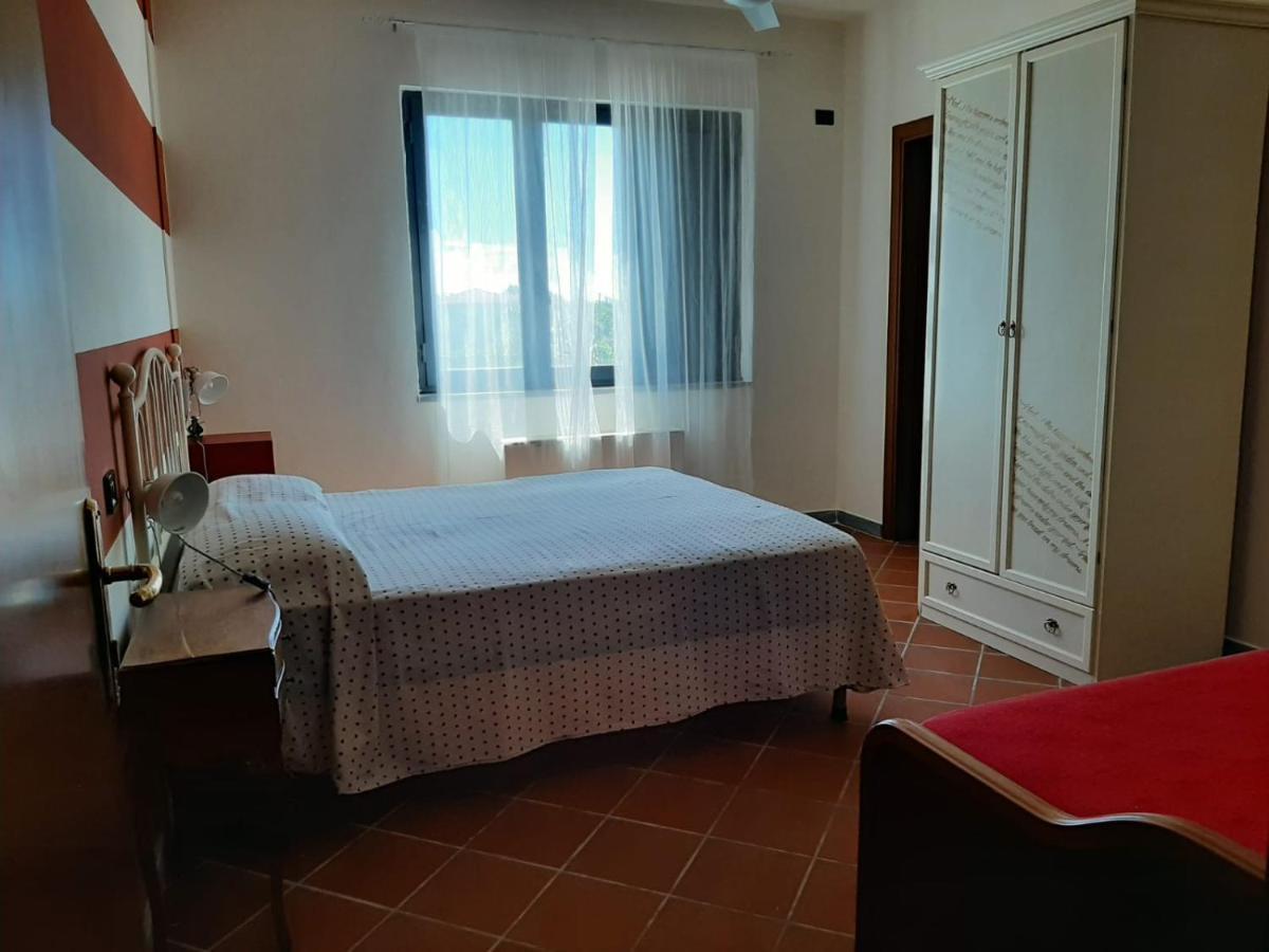 Agriturismo Calendiluna Luni 外观 照片